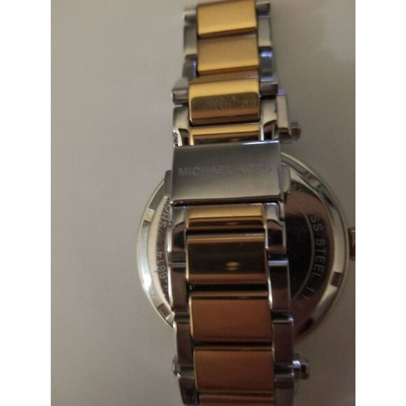 Michael Kors Women's Parker Two-Tone Rose Gold & Silver Crystal Bezel Watch - Picture 5 of 8